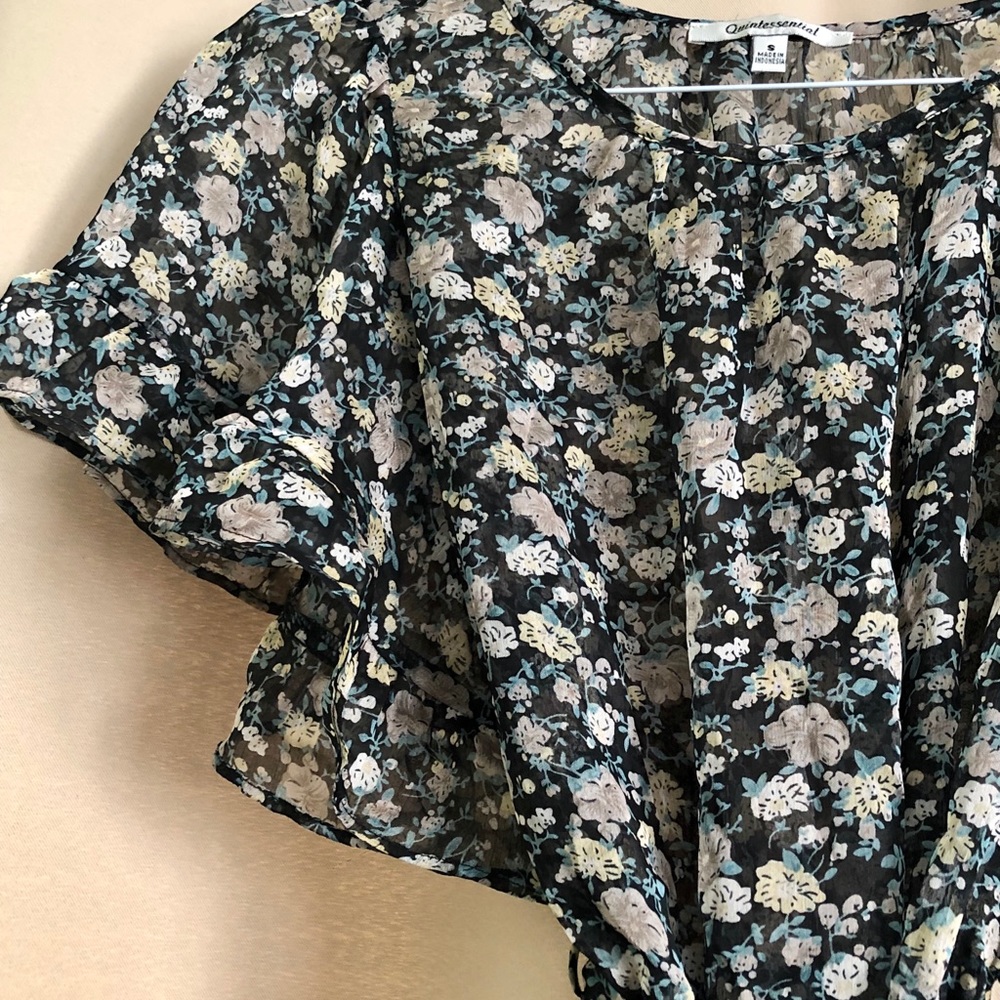 Flower Top (S/M) - Picture 5 of 6